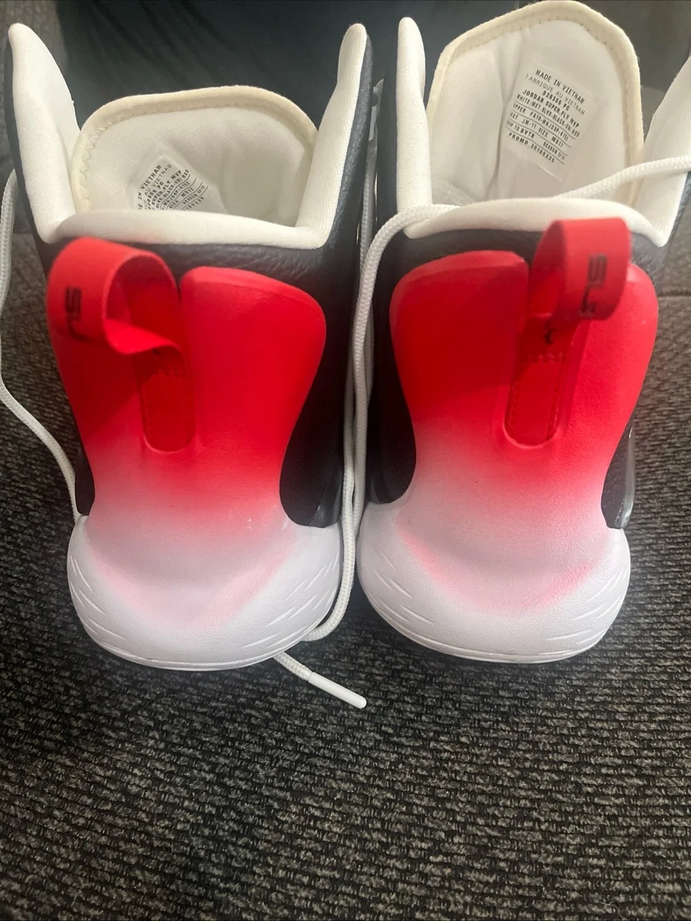 Jordan Super.Fly MVP 2018 White/Silver Black Red Sneakers Sz 17 Read